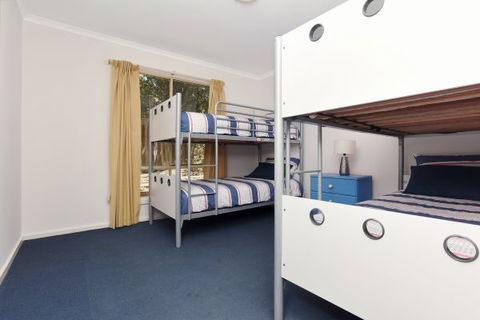 1 Miami - Accommodation Mermaid Beach 9
